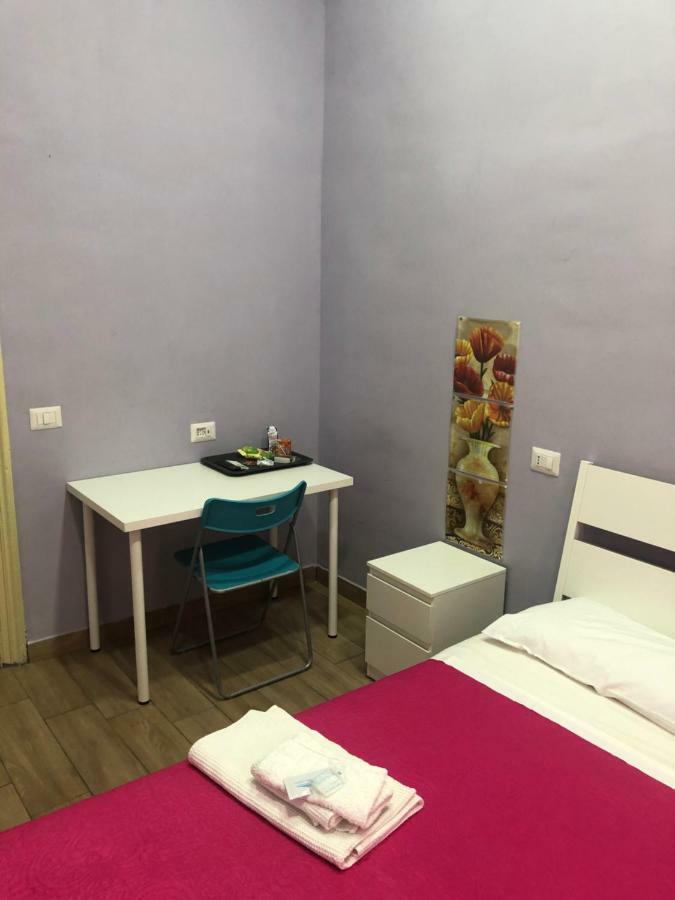 La Casa Di Fafa Bed & Breakfast เนเปิลส์ ภายนอก รูปภาพ