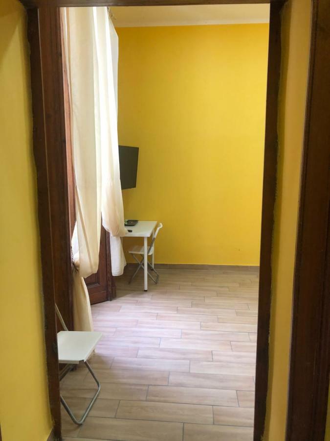 La Casa Di Fafa Bed & Breakfast เนเปิลส์ ภายนอก รูปภาพ