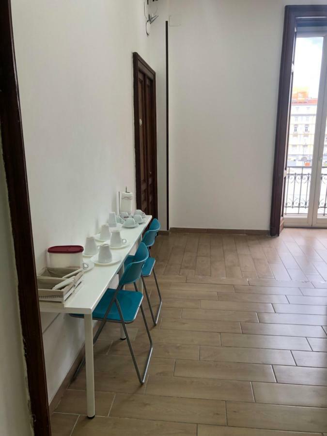 La Casa Di Fafa Bed & Breakfast เนเปิลส์ ภายนอก รูปภาพ