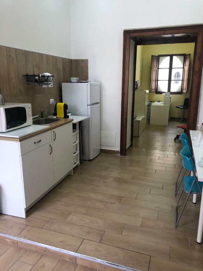 La Casa Di Fafa Bed & Breakfast เนเปิลส์ ภายนอก รูปภาพ
